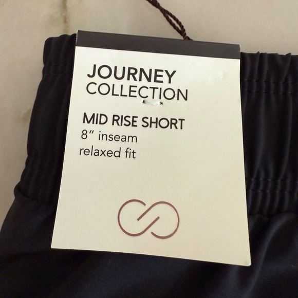 Calia by Carrie Underwood Journey Mid Rise Shorts Sz M NWT - Picture 11 of 11
